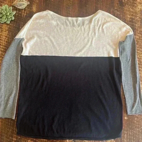 VINCE | Neutral Color Block, 100% Cotton Oversized, Lightweight Sweater - Picture 3 of 7